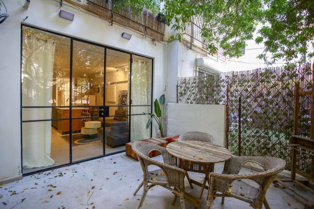 Boutique 1br Garden Tlv *