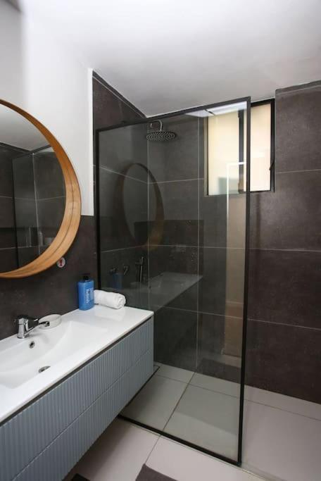 Boutique 1br Garden Tlv Appartement *